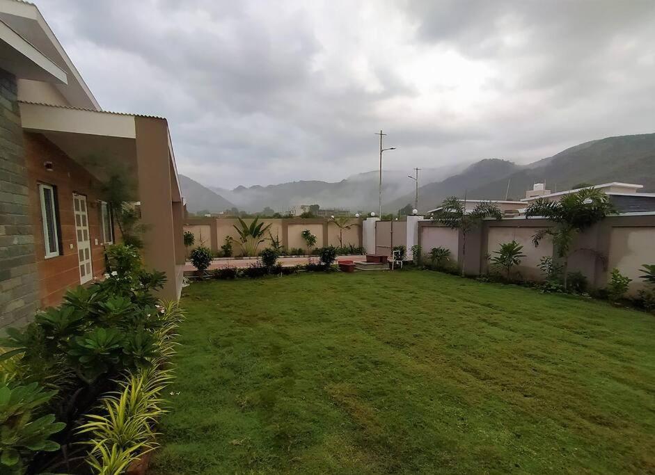 Nine Hill Villa - 2Bhk Private Villa With Pool Udaipur Buitenkant foto