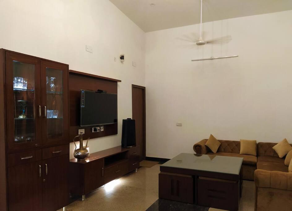 Nine Hill Villa - 2Bhk Private Villa With Pool Udaipur Buitenkant foto